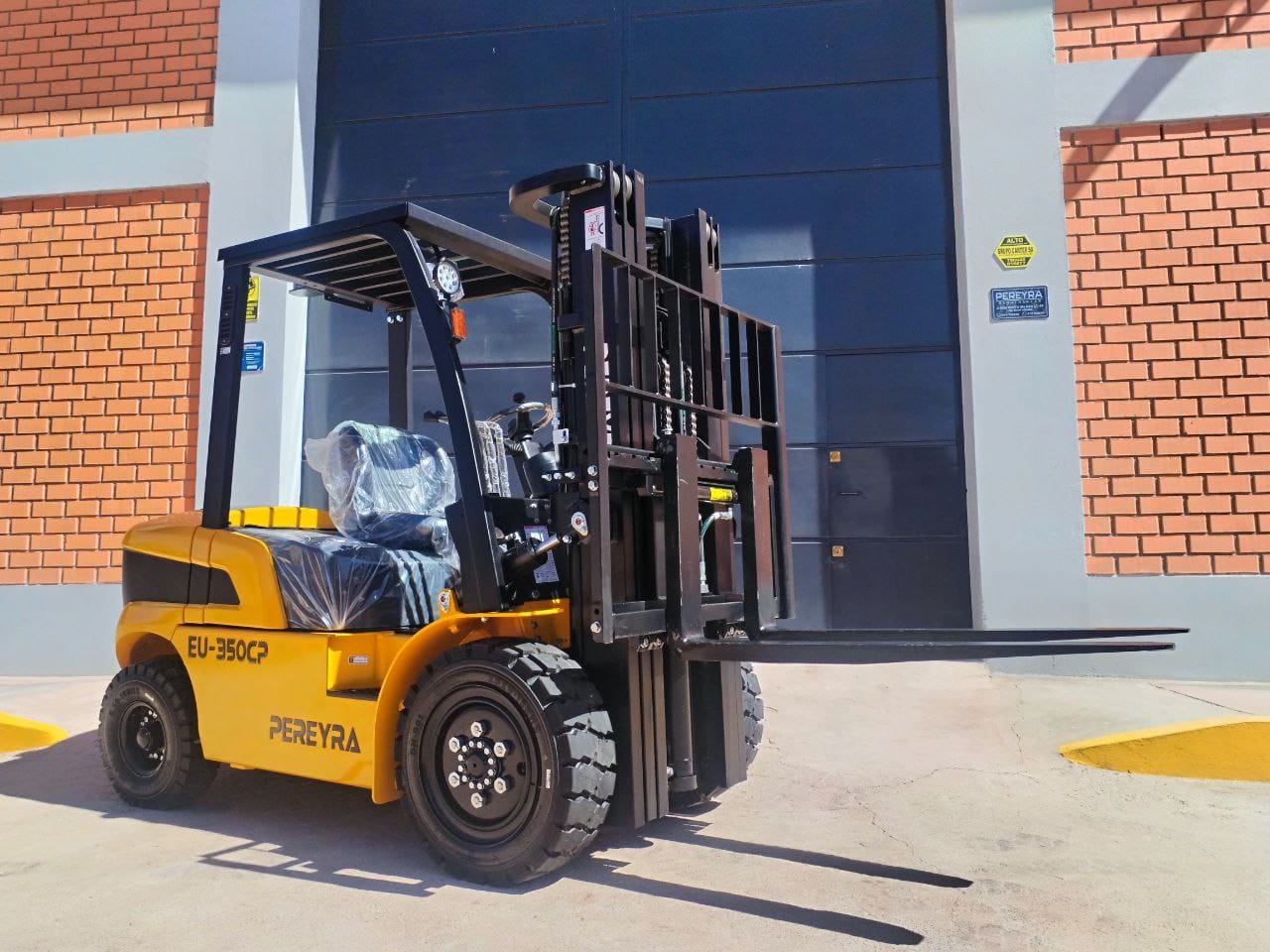 MONTACARGA DE 3.5 TON